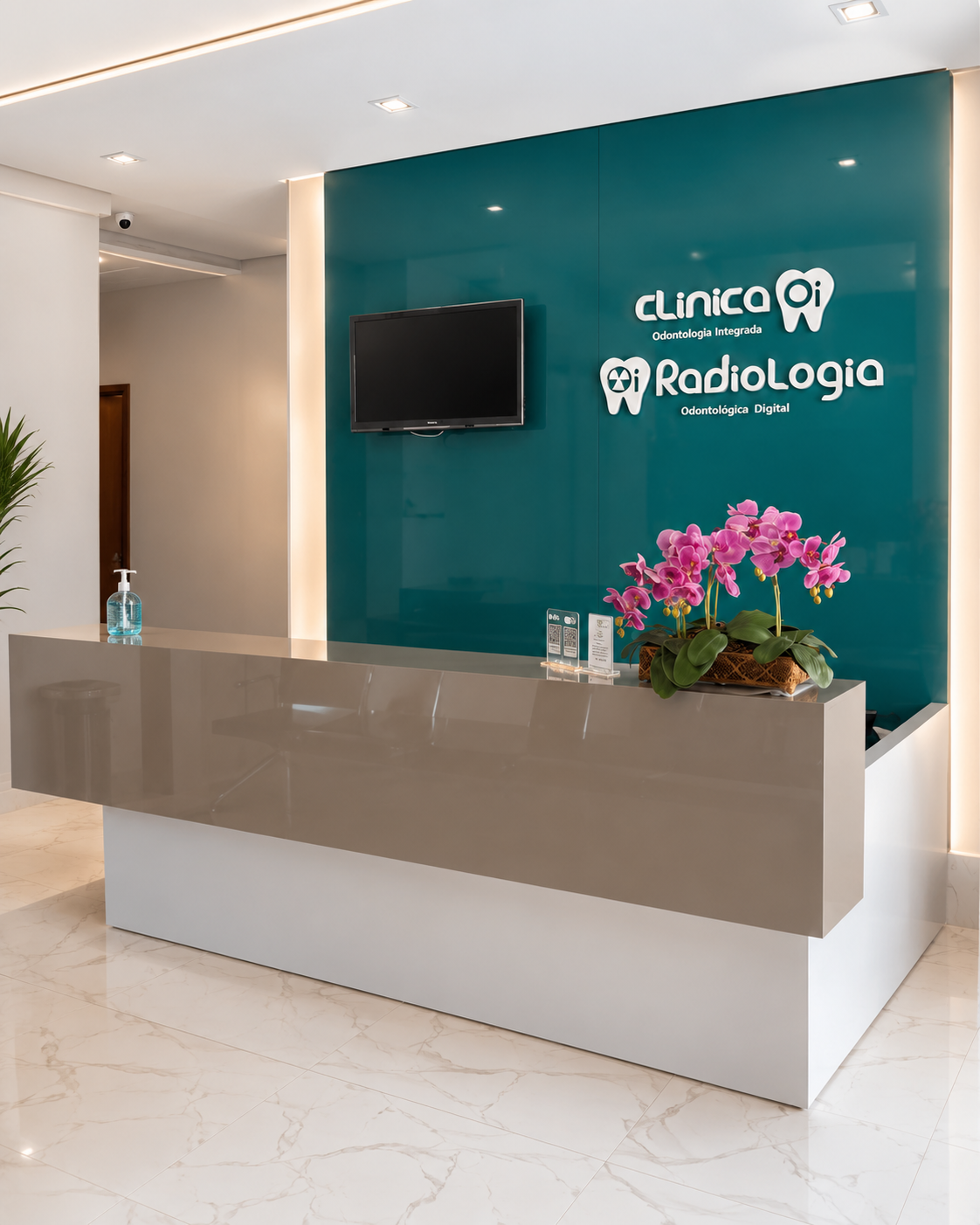 Recepção da Clínica Oi, com radiologia odontológica digital